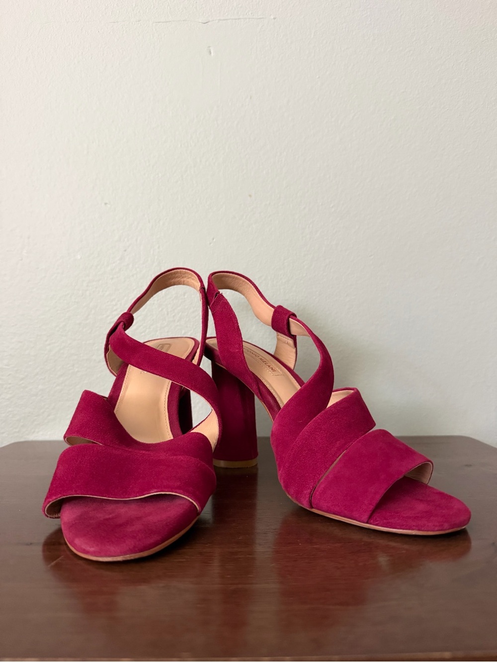 Antonio Melani Suede Block Heel Sandals Fuchsia Pink Size 8.5M